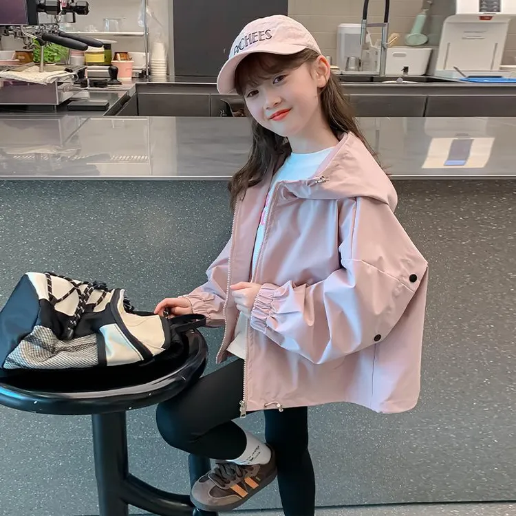 女童秋装外套2025新款儿童洋气时髦冲锋衣女孩春秋季连帽夹克上衣