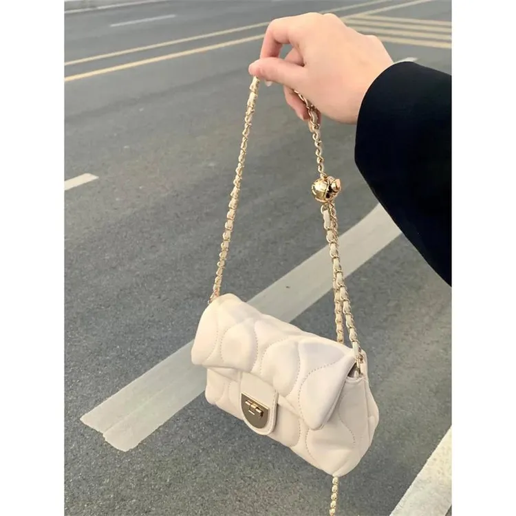 小众设计链条小方包包女2024新款单肩斜挎包转运珠菱格小香风女包