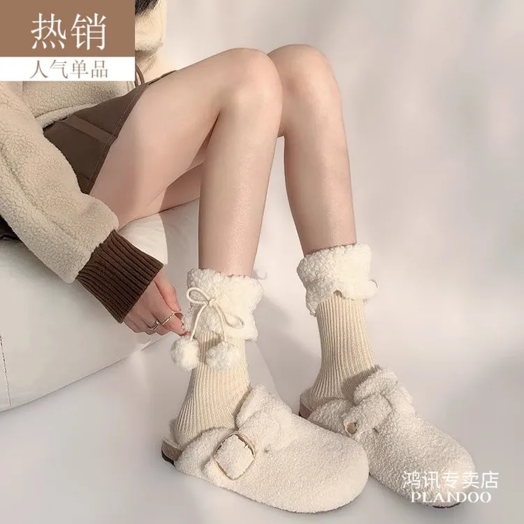 秋冬季毛绒袜子女可爱毛球中筒袜羊羔绒洛丽塔袜白色中筒短袜