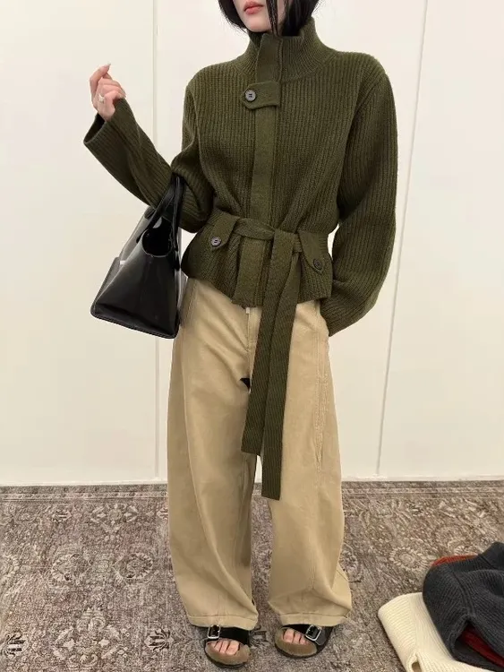 【欧货】2025秋冬新款显瘦设计感高领长袖系腰带短款新款潮牌女装