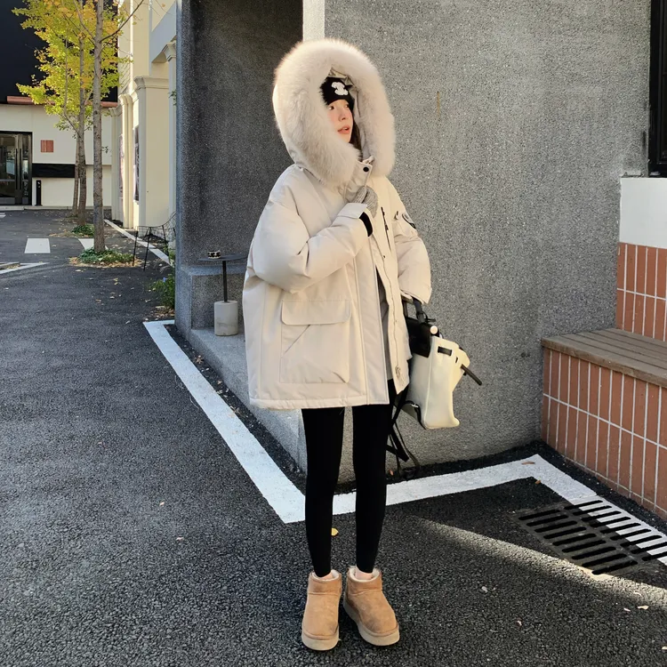 白色韩系学院风工装派克服女2025冬季新款大毛领加厚休闲时髦外套