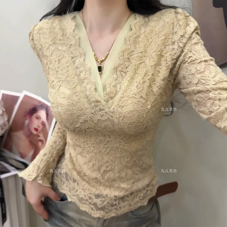 2025新款设计款修身V领性感辣妹长袖蕾丝秋冬打底衫磨毛T恤女1091