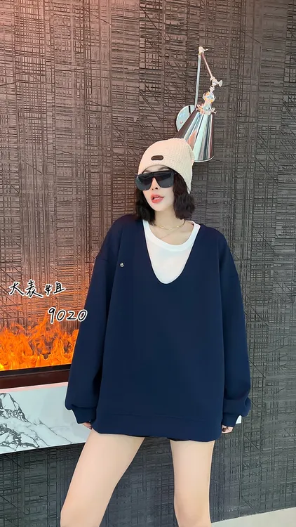 9020新款胖妹超大码女假两件长袖恤遮肉显瘦打底衫上衣百搭潮卫衣