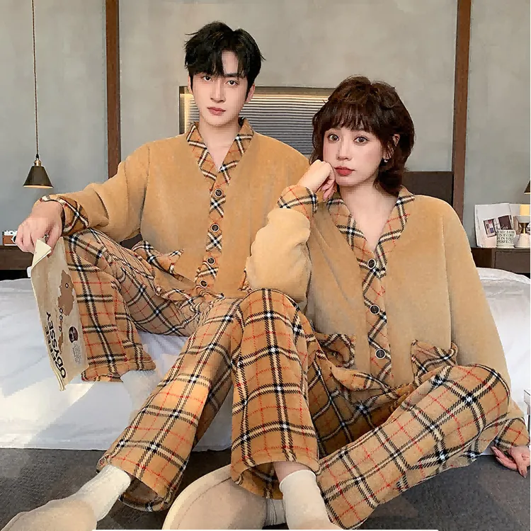 情侣款睡衣女秋冬常规厚度加绒珊瑚绒保暖法兰绒男士冬季家居服