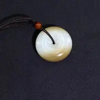 和田玉糖白天地糖平安扣（Y）