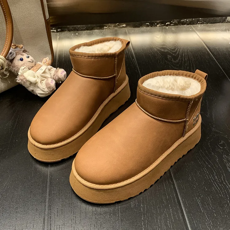 网红厚底雪地靴皮面防水防滑北方加绒加厚保暖棉鞋一脚蹬懒人棉靴