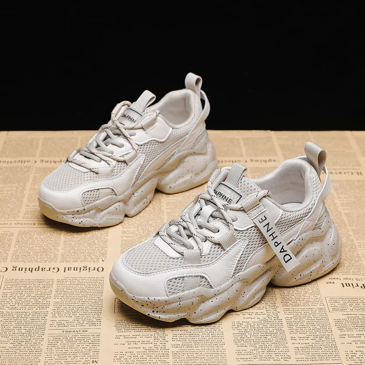 达芙妮老爹鞋女2025新款秋冬百搭显脚小厚底休闲运动女鞋