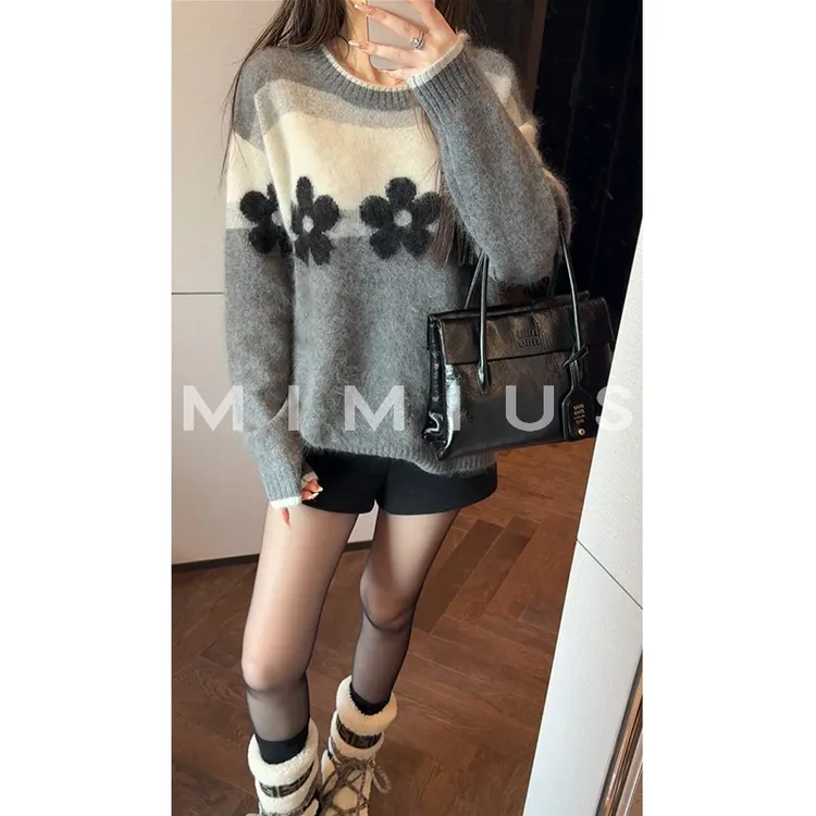 【mimius】P 撞色花朵羊毛套头毛衣 WG11117