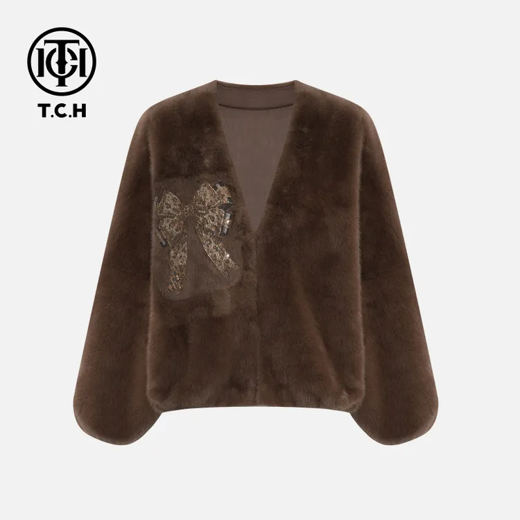 TCH私服冬款慵懒风烫钻时尚淑女咖色外套T75D05E1003轻奢tch