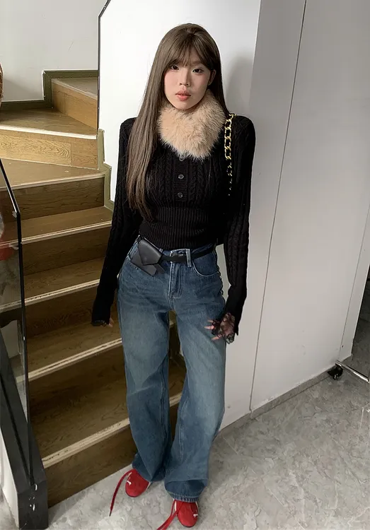 【暖糯出圈】泡菜腰包加绒直筒牛仔裤毛毛领蕾丝袖麻花收腰针织上衣