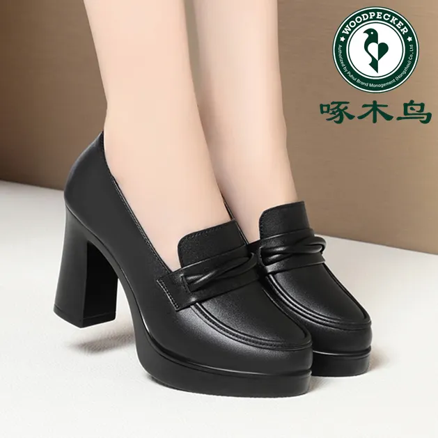 啄木鸟春秋单鞋高跟鞋女士气质鞋子厚底粗跟妈妈皮鞋女黑色工作鞋