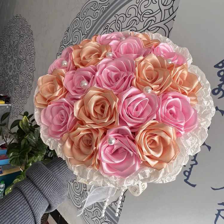 〃3.8〃女神节礼物 手工玫瑰 绸缎花