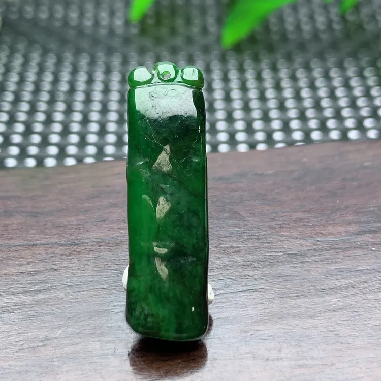 天然翡翠A货辣绿色油青满色玉竹节节高升挂件项坠吊坠精美挂坠