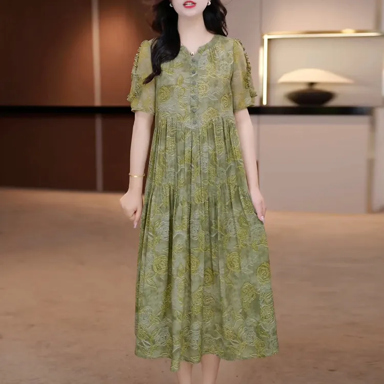 中年妈妈大码宽松连衣裙女2025夏季新款洋气减龄碎花短袖过膝裙子