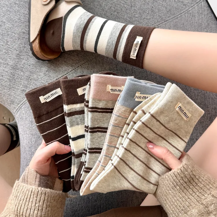 袜子女秋季中筒袜潮流网红款超火女款网红款春秋款条纹外穿潮长袜