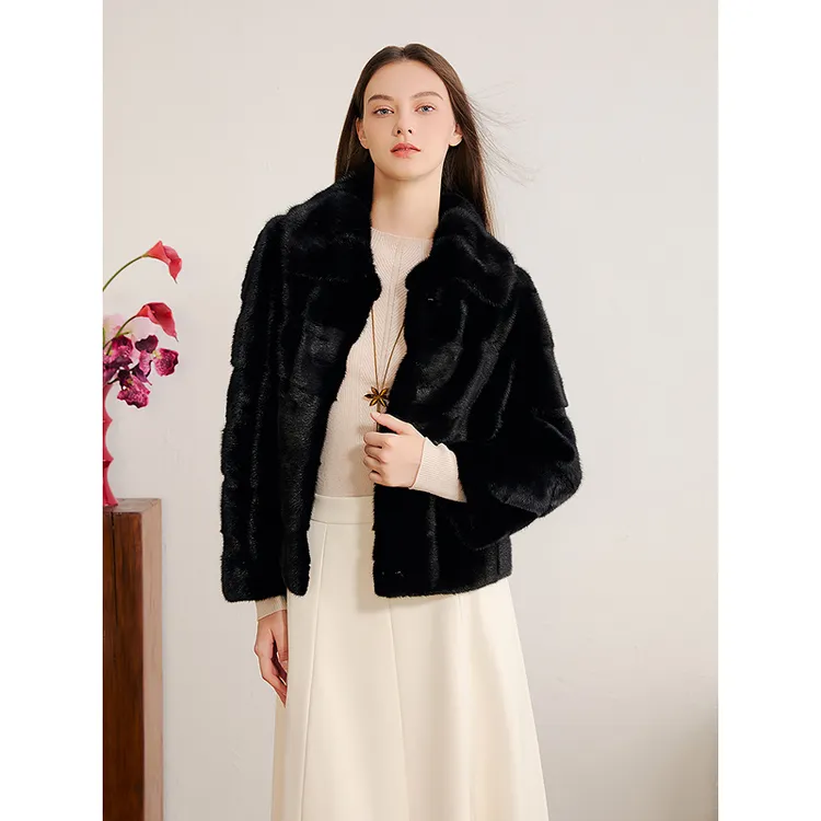 YINER音儿2025冬季新款奢感母貂毛翻领LOGO钩扣H型皮草8C65509206