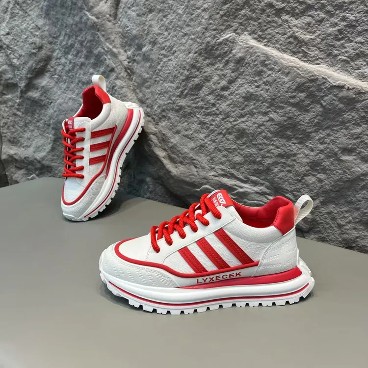 男鞋2025春季新款时尚百搭拼色休闲运动鞋轻便厚底增高舒适潮男鞋