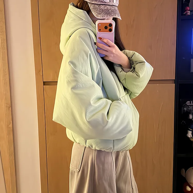 显瘦松弛通勤休闲温柔连帽棉衣女款2025冬季潮流简约短款保暖棉服