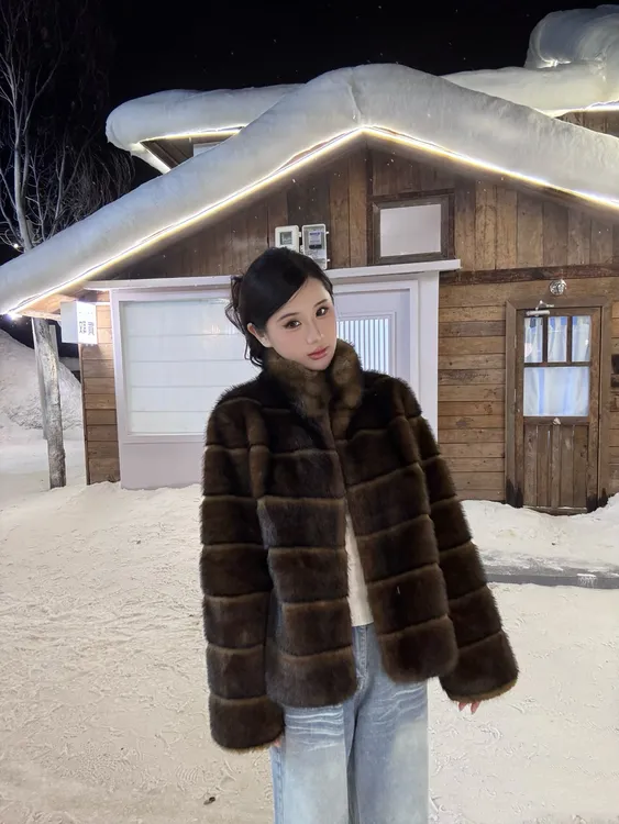 人造皮草 霍希之约！中古立领2025新款老千风外套短款大衣