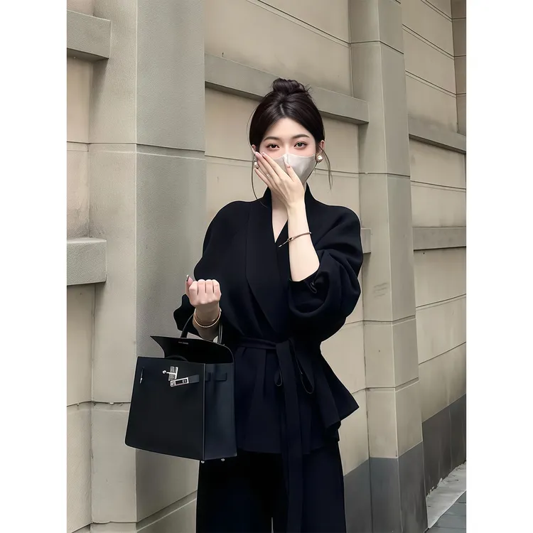 法式御姐气质大翻领长袖开衫毛衣女秋冬季新款宽松系带针织衫上衣