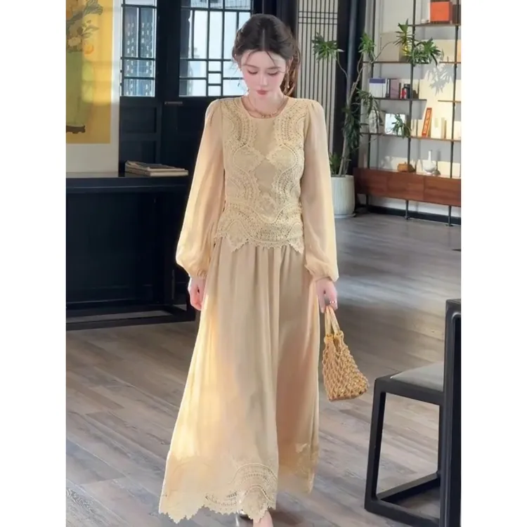 新中式女装黄色蕾丝边灯笼袖连衣裙早秋清冷感富家千金轻国风裙子