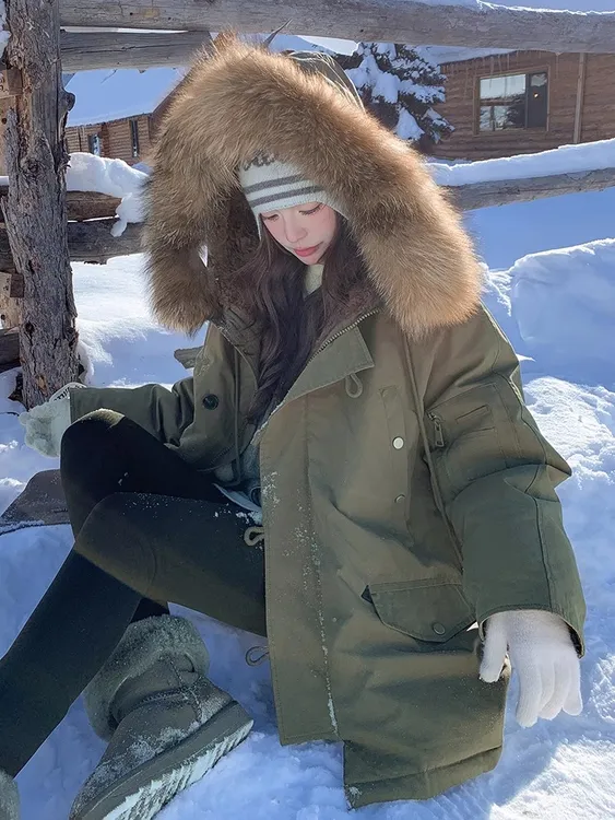 设计感轻奢气质大毛领连帽外套女2025冬季新款加厚保暖棉袄派克服