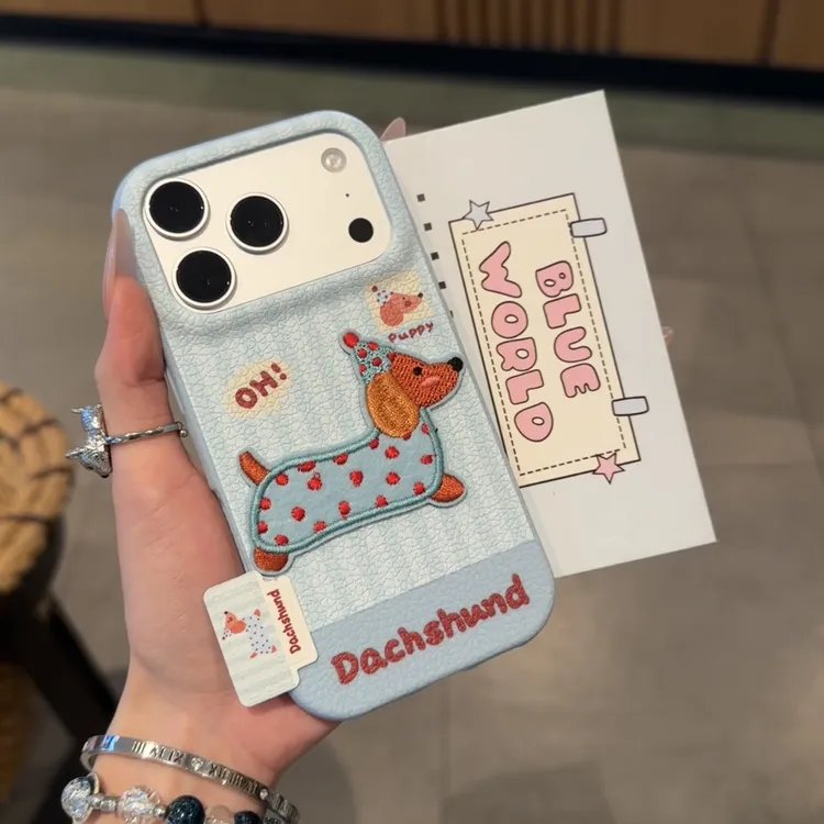 欧克里里波点小狗刺绣标签适用苹果17手机壳16华为vivo小米15oppo