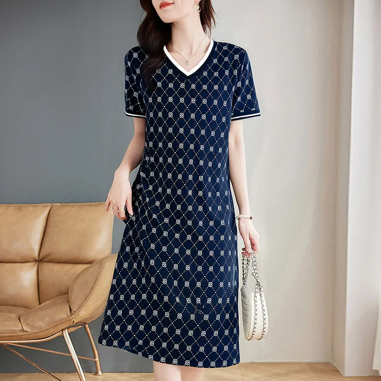 直筒短袖连衣裙女夏季2025新款高级感大码女装纯棉碎花裙子夏天