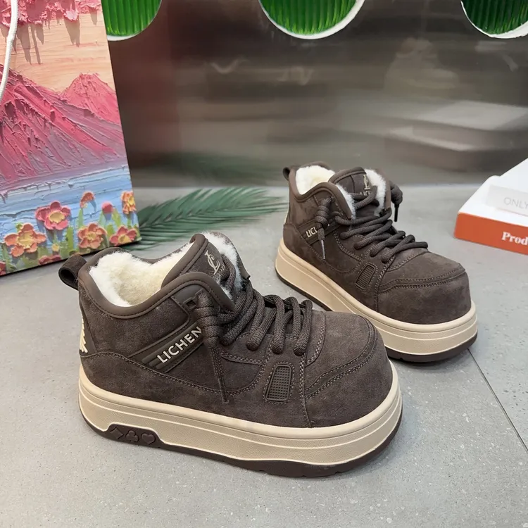 2025年韩版冬季新款可爱短靴加绒厚底雪地靴女保暖棉加厚保暖短靴