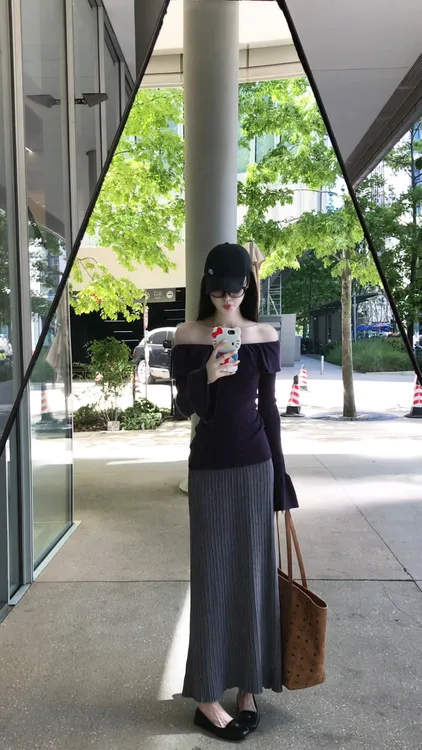 紫色一字肩纯欲风长袖女早秋季氛围感韩系穿搭显瘦气质中长款裙子