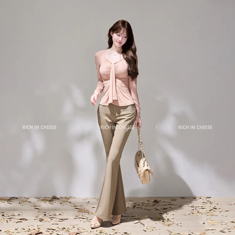 RICHINCHEESE 魔鬼身材 纯欲风设计感海鸥领修身褶皱长袖上衣