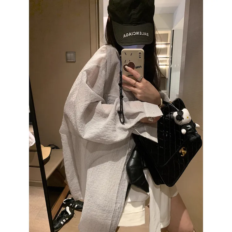 慵懒风休闲暗条纹防晒衬衫女2025夏季中长款外套宽松长袖空调衫