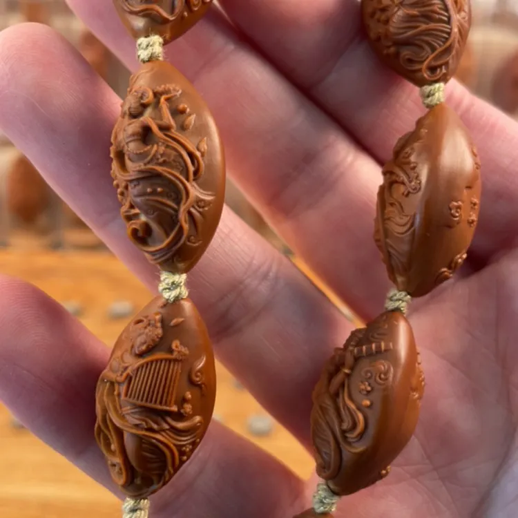 1.55宽飞天美女手持手串