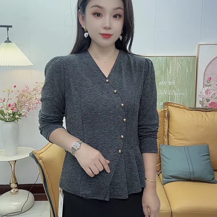 2025秋季女装新款气质长袖上衣时尚百搭显瘦纯色女打底衫上衣