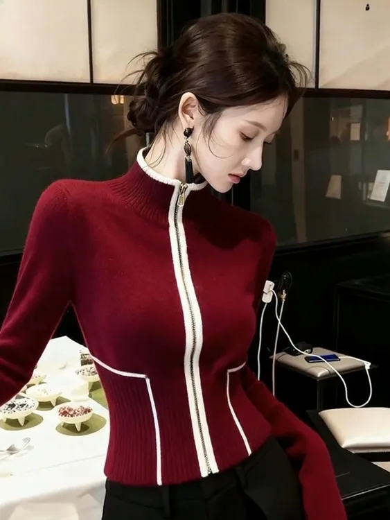 巨好看的秋冬穿搭高级感小众独特漂亮气质修身立领红色针织外套女