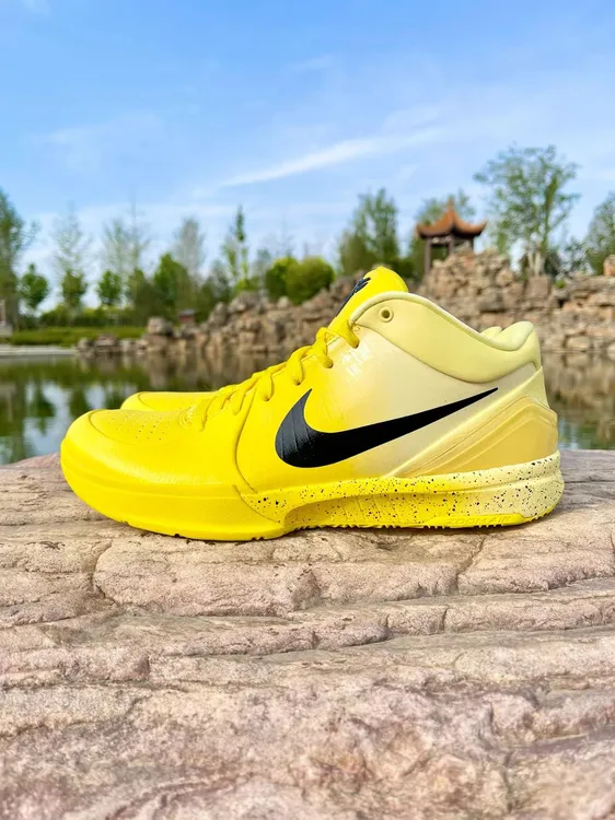 NIKE耐克 Kobe 4 科比4 男款低帮黄色耐磨运动实战篮球鞋官方正品