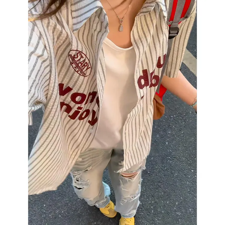 复古条纹字母印花短袖衬衫男女夏季薄款泡泡纱衬衣情侣高级感外套