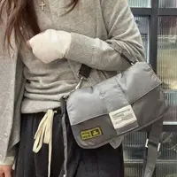 95新 FENDI/芬迪 【蕾】77 0171 灰色银扣降落伞手提斜挎包