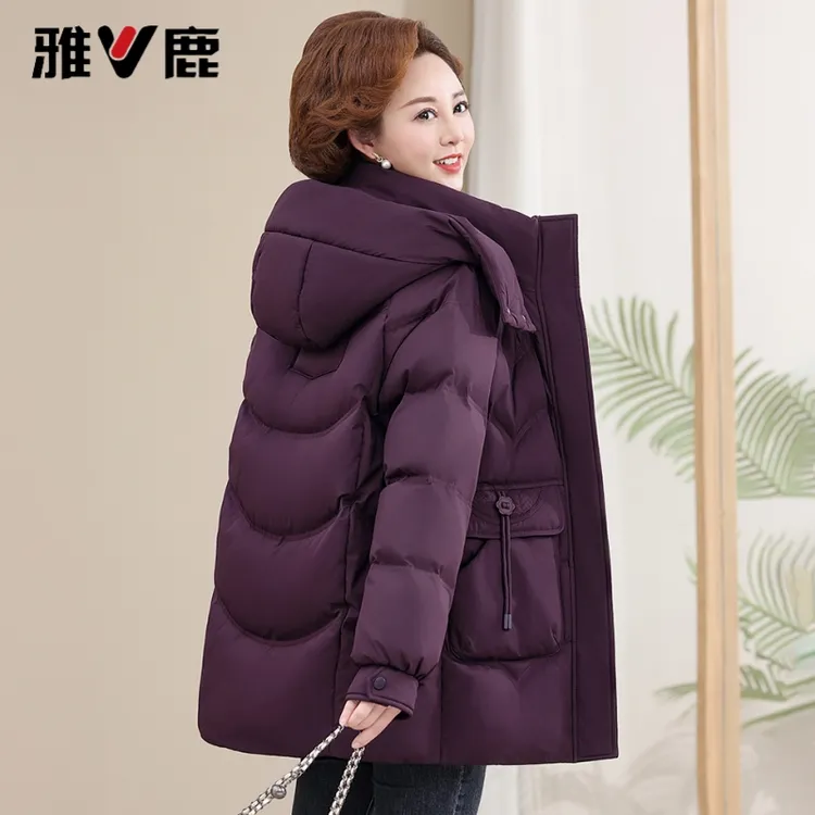 雅鹿羽绒服女中长款加厚保暖时尚妈妈装2025新款中老年气质女装冬