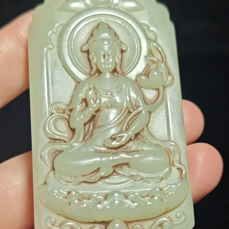 和田玉持莲观音玉牌挂件精美大气时尚