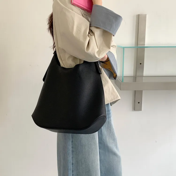 竹笋喵喵 韩版斜挎托特包女2025秋冬新款大容量休闲慵懒风单肩包