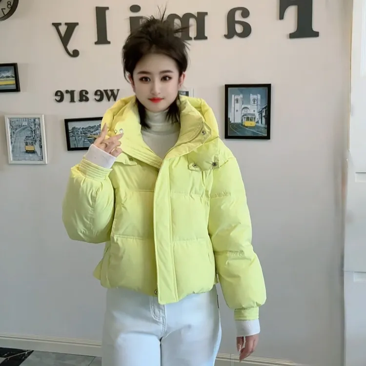 涵范＋2025款冬季新款连帽女短款小个子加厚保暖休闲网红棉服5857