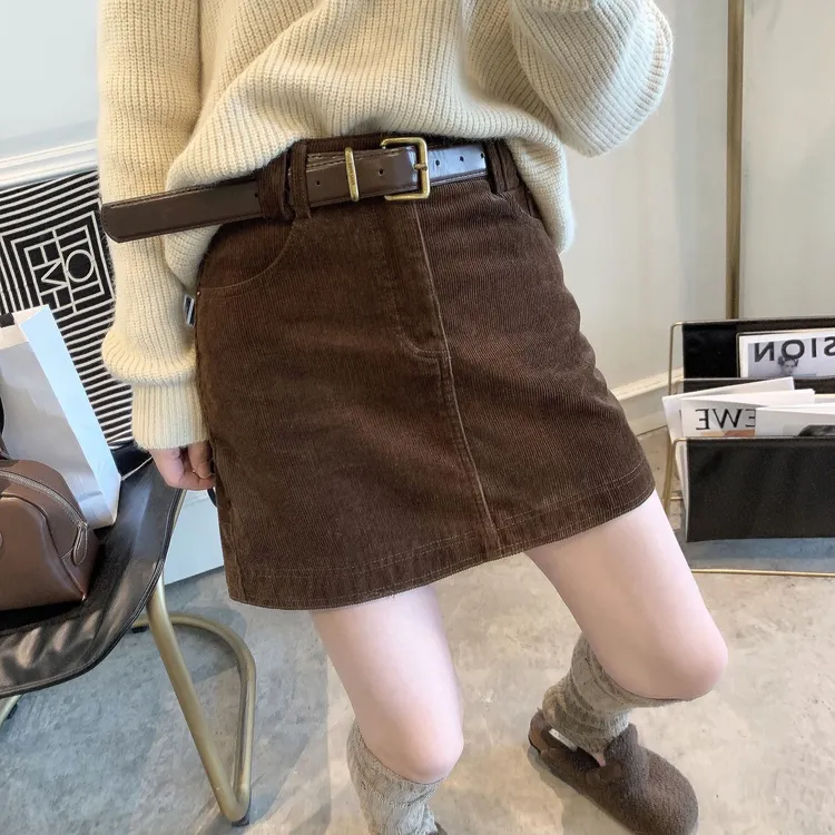 咖色半身裙女秋季2025新款灯心绒高腰显瘦半裙小个子a字包臀短裙