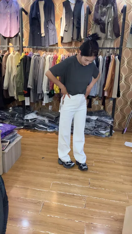 韩尤简同款百搭休闲直筒牛仔裤