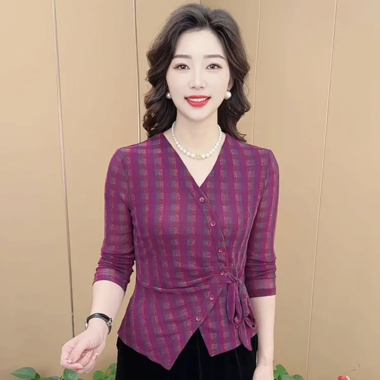 早秋新款时尚V领系带弹力法式洋气百搭休闲显瘦女士打底衫K1197