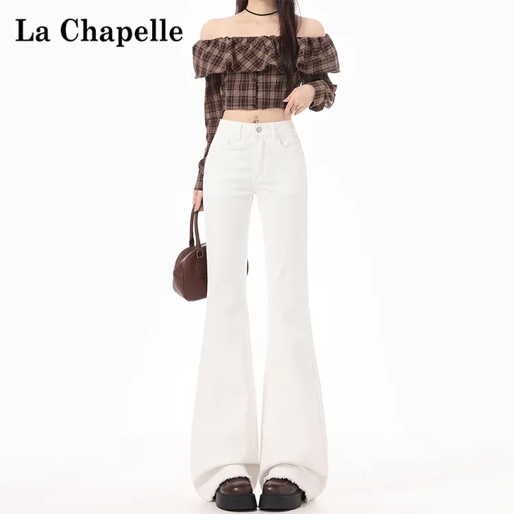 拉夏贝尔白色高腰微喇牛仔裤女秋季时尚后袋设计感显瘦毛边喇叭裤