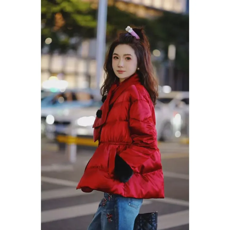 yiyiya.Guo艺艺吖【花颜月】新款圆领带围巾缎面鹅绒外套120055SS52