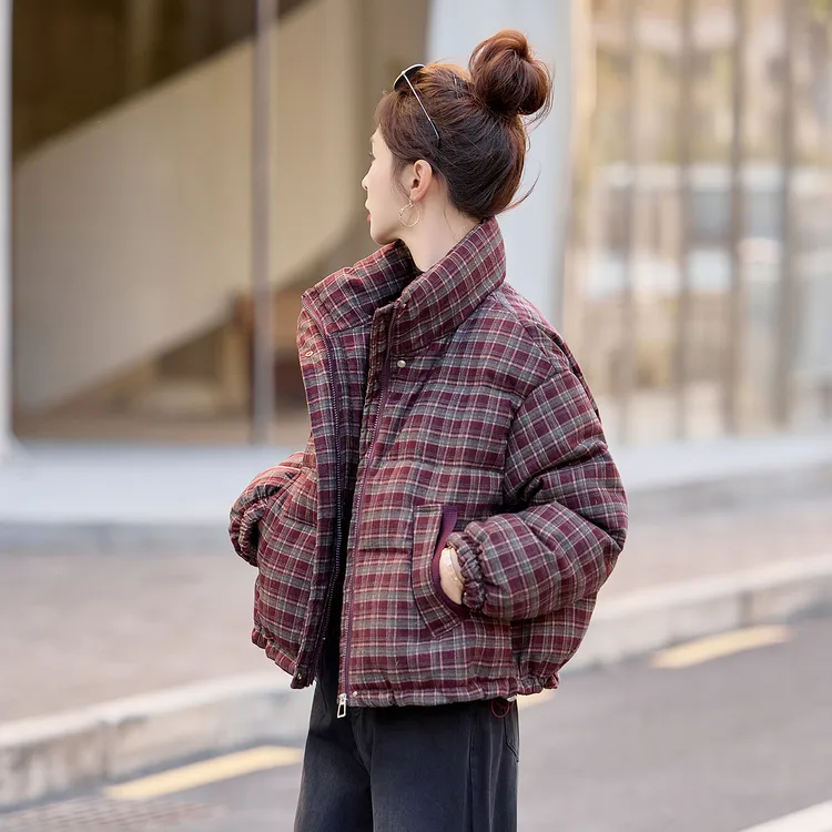 巨好看格子羽绒服女短款2025年新款冬季减龄洋气宽松加厚保暖外套