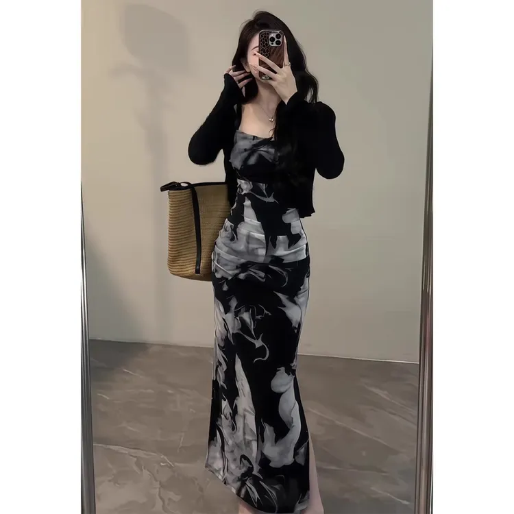 高级感水墨画复古修身长裙开叉包臀新款吊带连衣裙