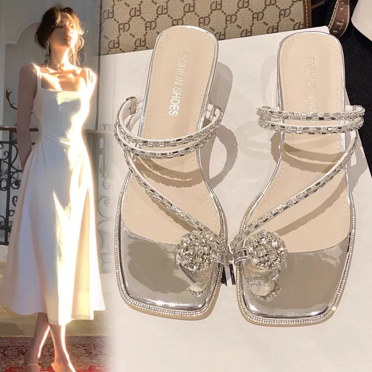 法式粗跟拖鞋女外穿2025夏新款鸽子蛋水钻两穿凉拖鞋夹趾精致凉鞋